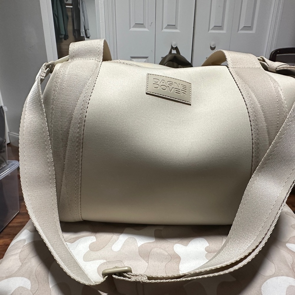 Dagne Dover Medium Landon in Oyster